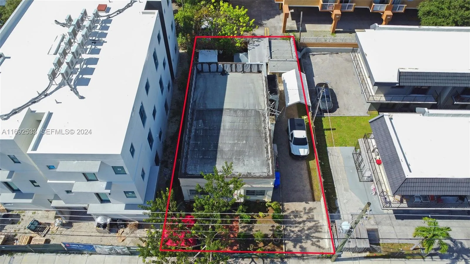 Foto de propiedad en 520 SW 11th Avenue, Miami, FL 33130 Miami con MLS# 