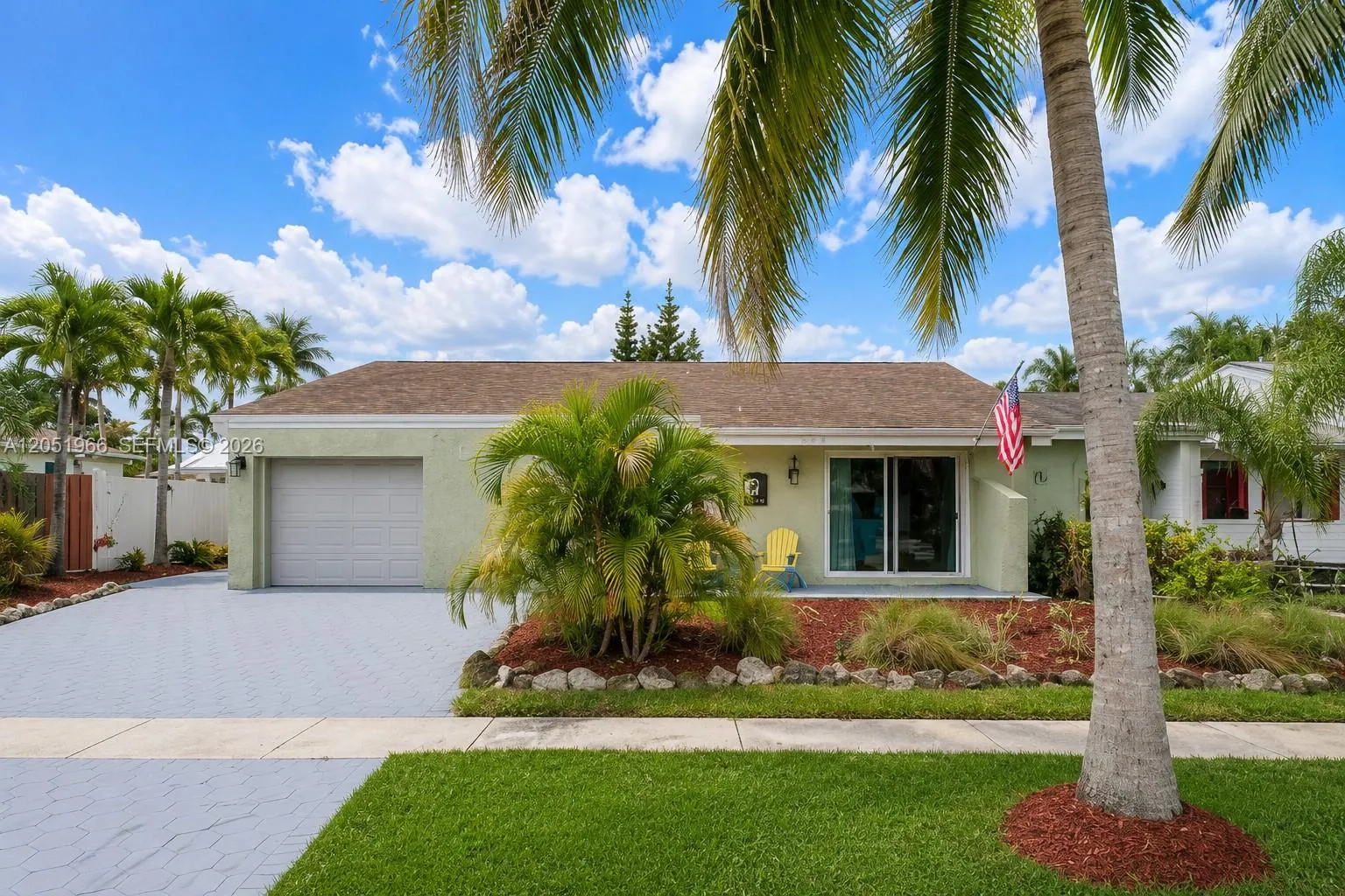 Foto de propiedad en 520 SW 167th Terrace, Weston, FL 33326 Weston con MLS# 