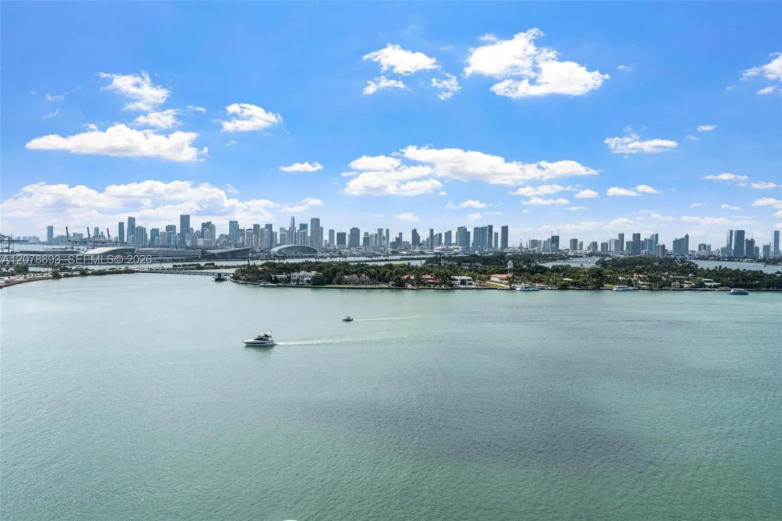 Foto de propiedad en 520 West Avenue 1604, Miami Beach, FL 33139 Miami Beach con MLS# 