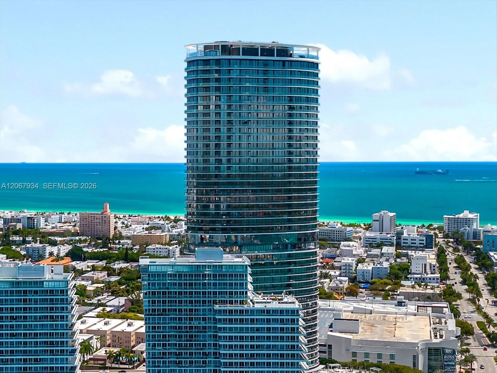 Foto de propiedad en 520 West Avenue 2101, Miami Beach, FL 33139 Miami Beach con MLS# 
