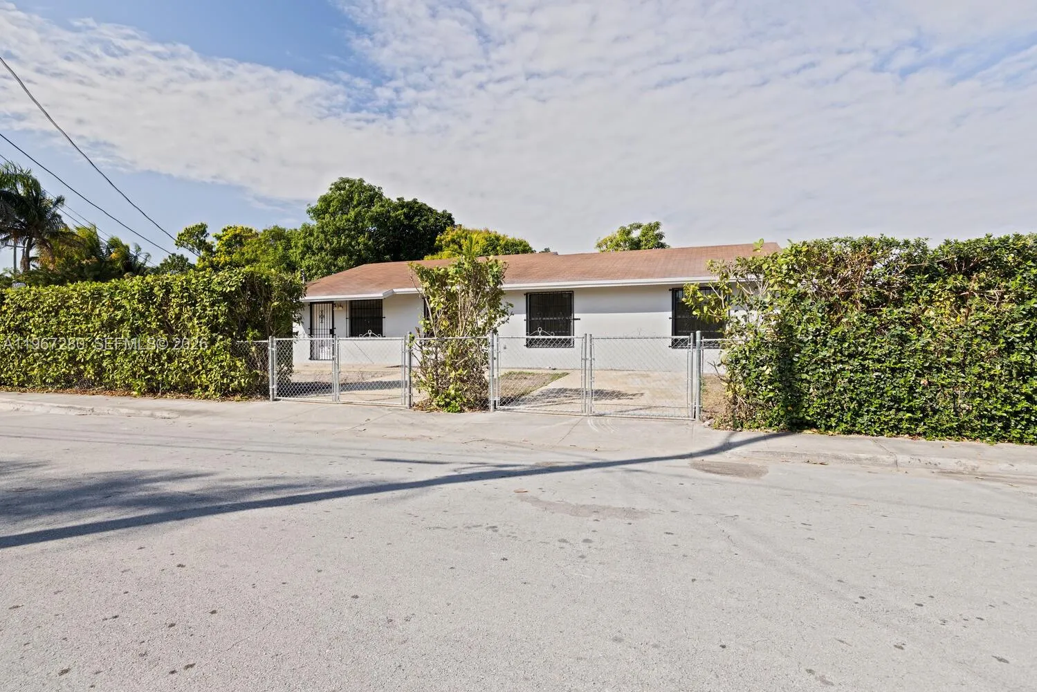 Foto de propiedad en 522 SW 3rd Avenue, Homestead, FL 33030 Homestead con MLS# 