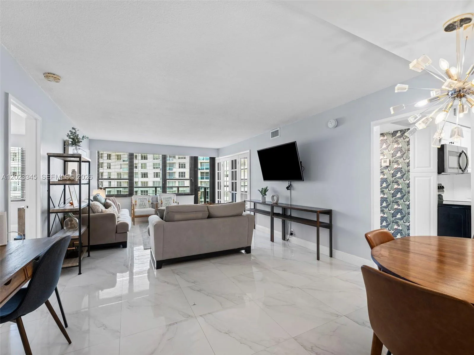 Foto de propiedad en 5225 Collins Avenue 1509, Miami Beach, FL 33140 Miami Beach con MLS# 