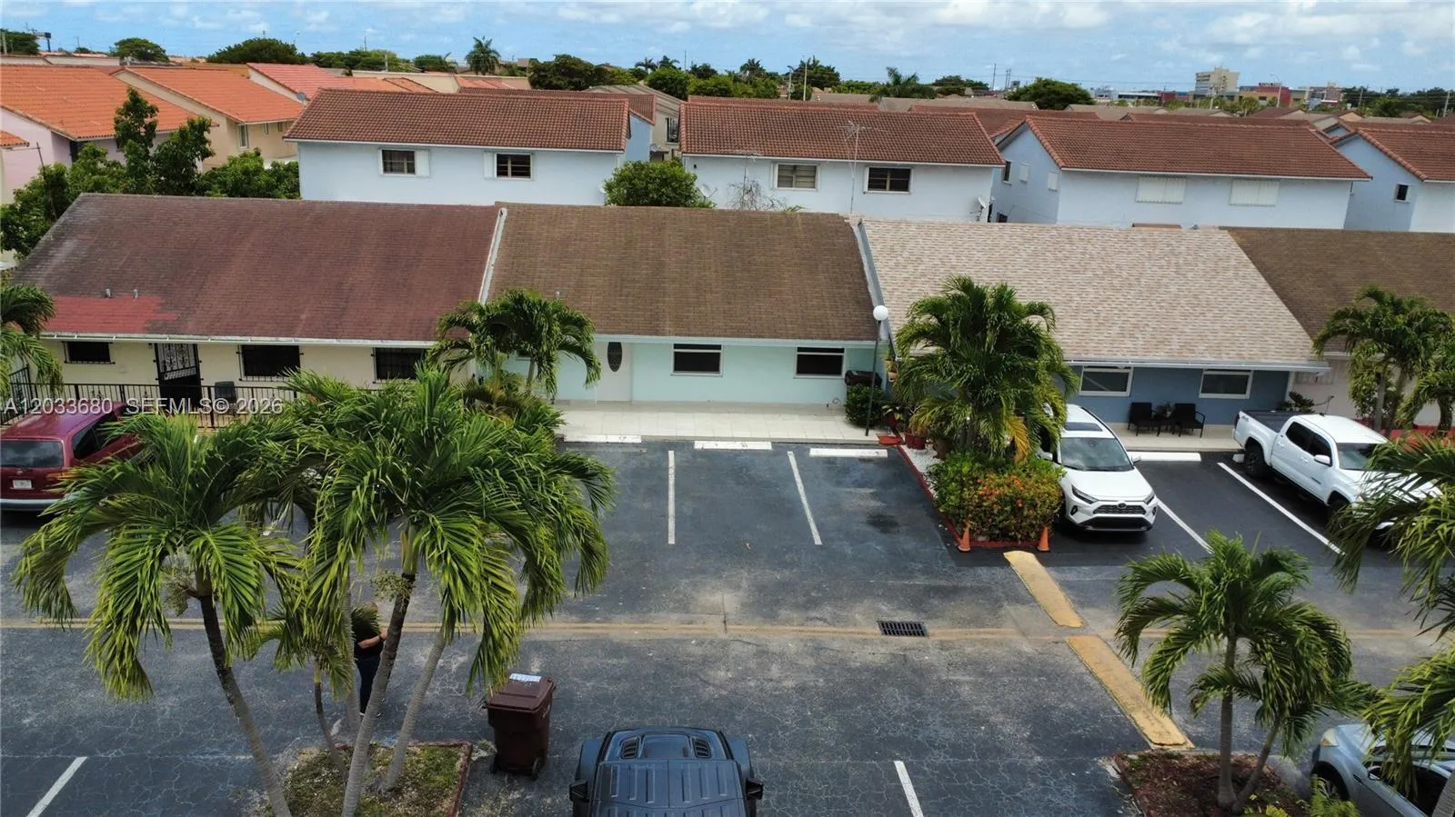 Vendido 5227 W 24th Way 2A, Hialeah, FL 33016, Hialeah, FL 33016