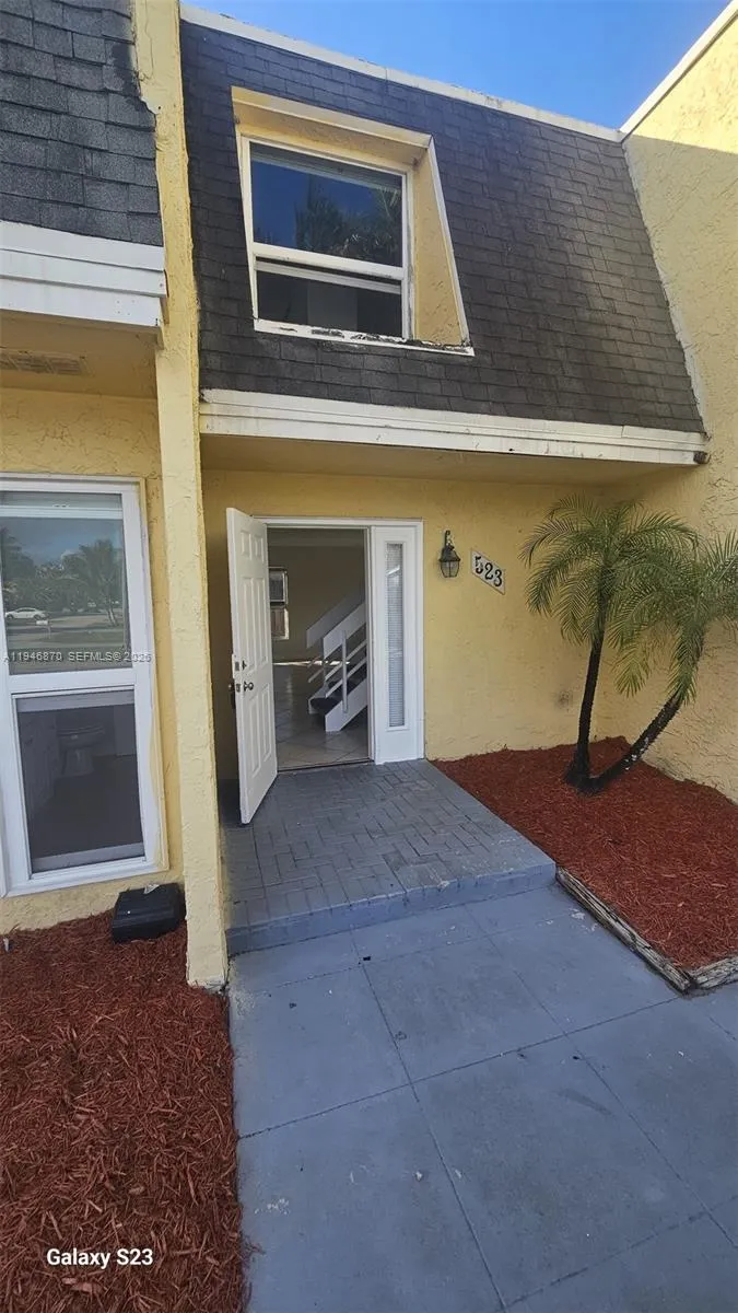 Vendido 523 SW 1st Court, Boynton Beach, FL 33435, Boynton Beach, FL 33435