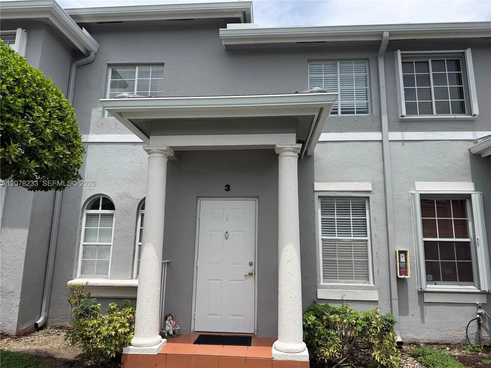 Foto de propiedad en 5240 NW 109th Avenue 3, Doral, FL 33178 Doral con MLS# 