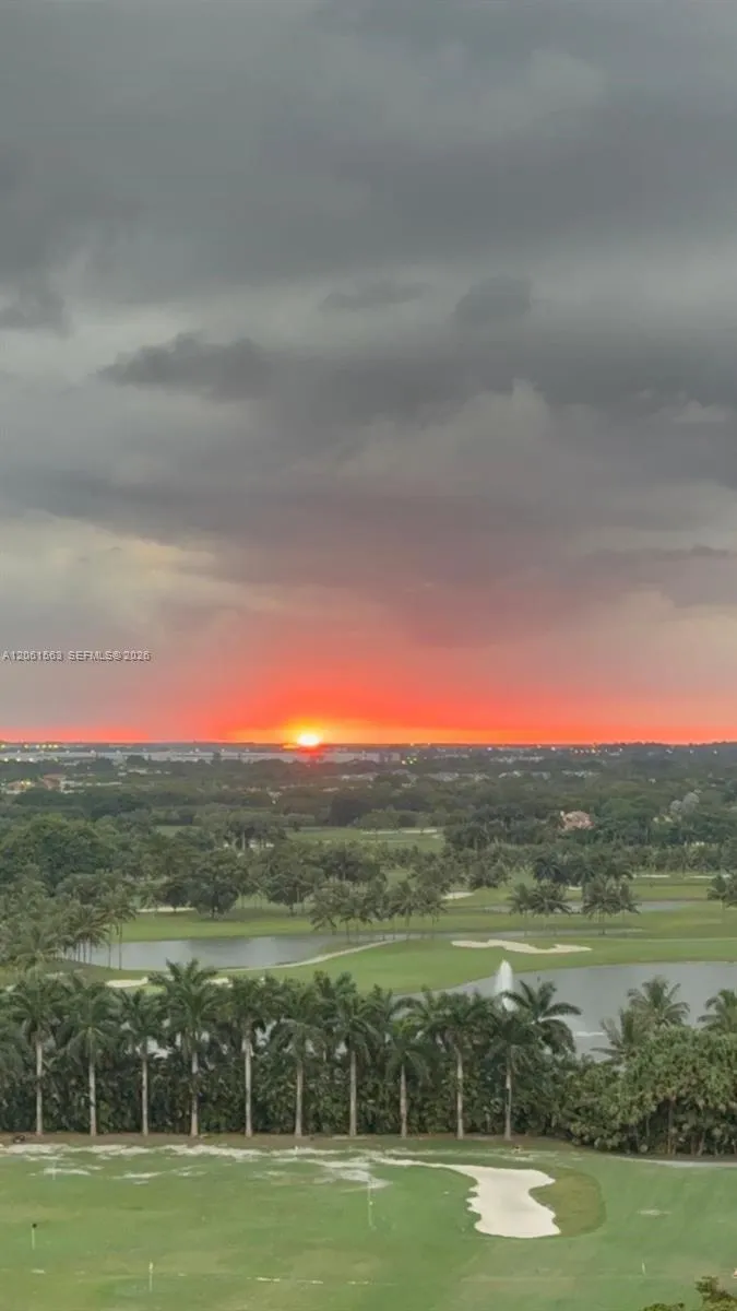 Foto de propiedad en 5252 NW 85th Avenue 1404, Doral, FL 33166 Doral con MLS# 
