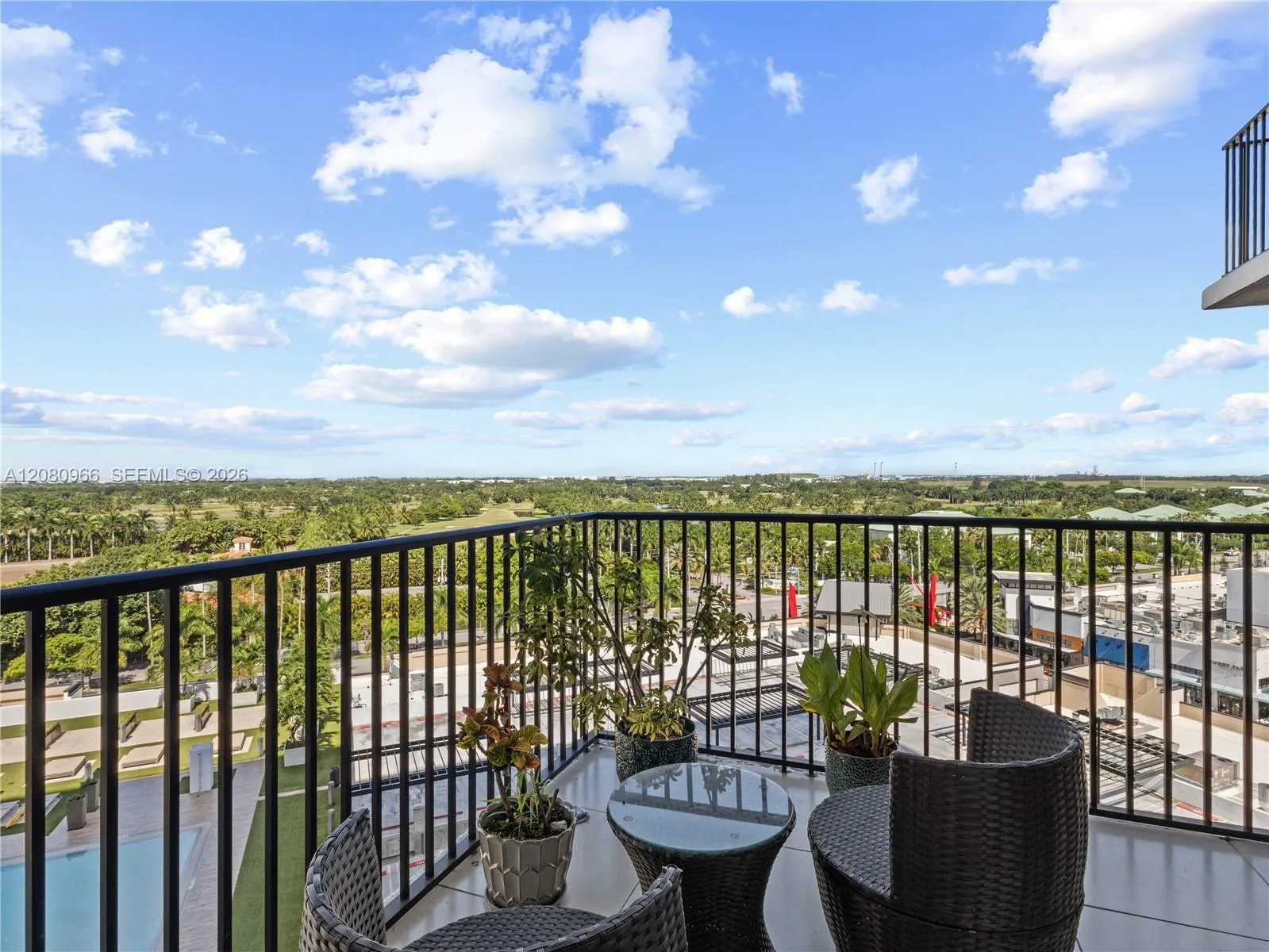 Foto de propiedad en 5252 NW 85th Avenue 808, Doral, FL 33166 Doral con MLS# 