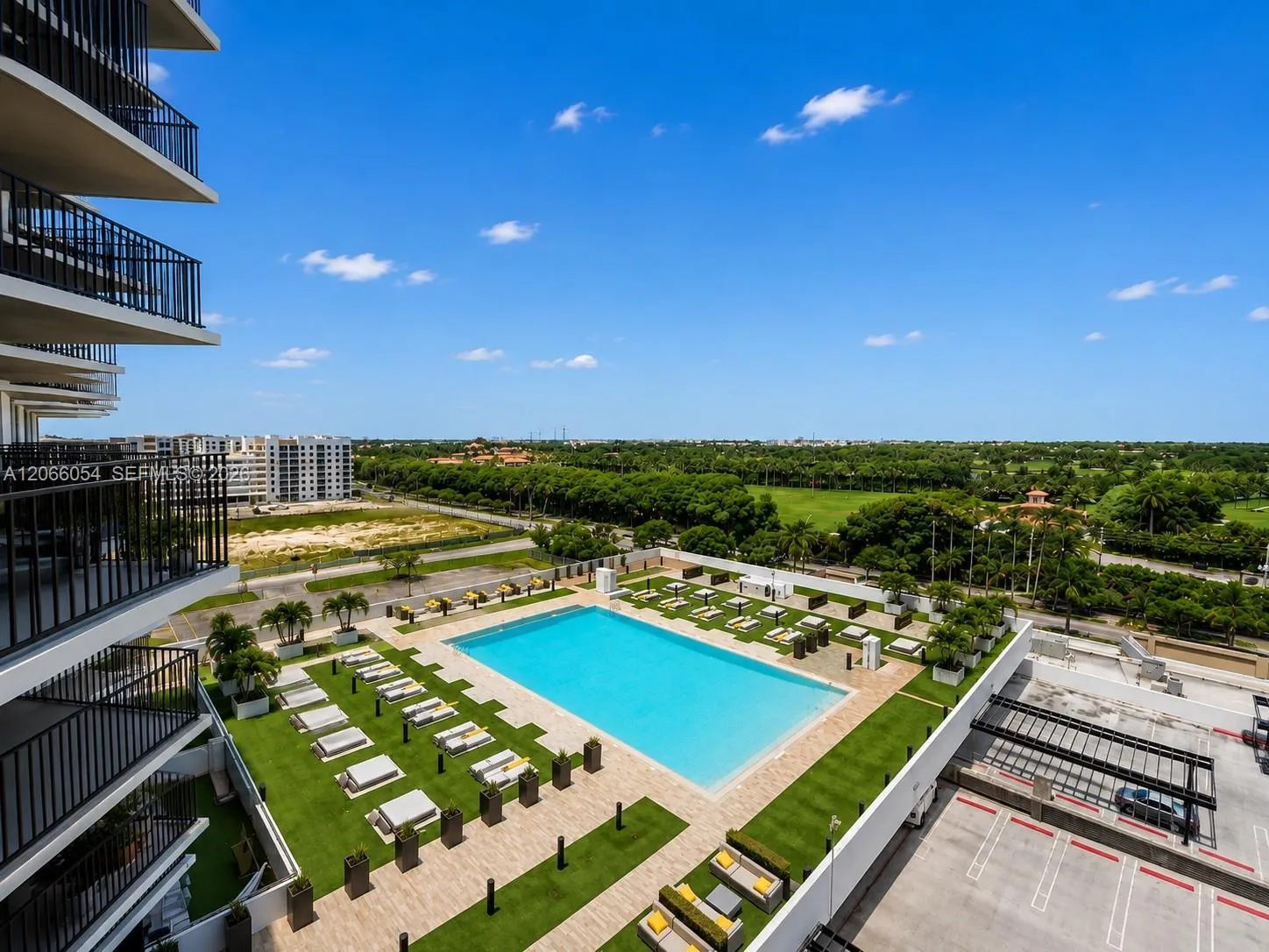 Foto de propiedad en 5252 NW 85th Avenue 810, Doral, FL 33166 Doral con MLS# 