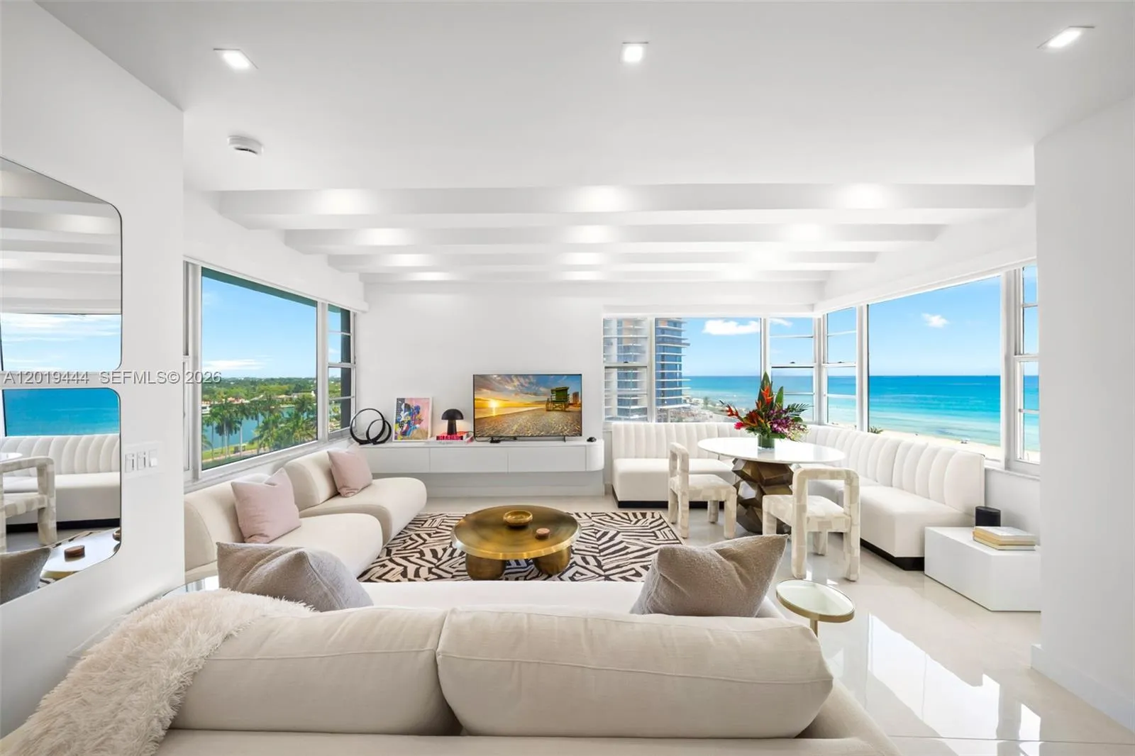 Foto de propiedad en 5255 Collins Avenue 8F, Miami Beach, FL 33140 Miami Beach con MLS# 