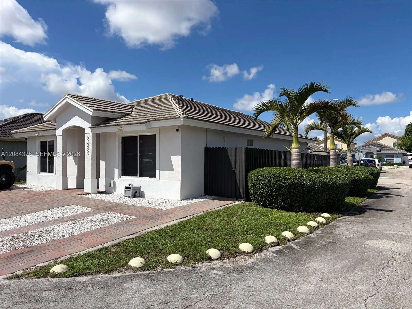 En Venta 5260 NW 184th Lane, Miami Gardens, FL 33055, Miami Gardens, FL 33055