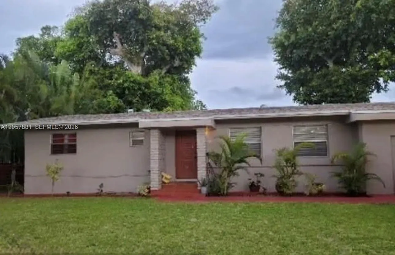 Foto de propiedad en 530 NE 130 Street, Miami, FL Miami con MLS# 