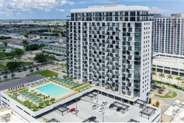Foto de propiedad en 5300 E Paseo Boulevard 1409, Doral, FL 33166 Doral con MLS# 