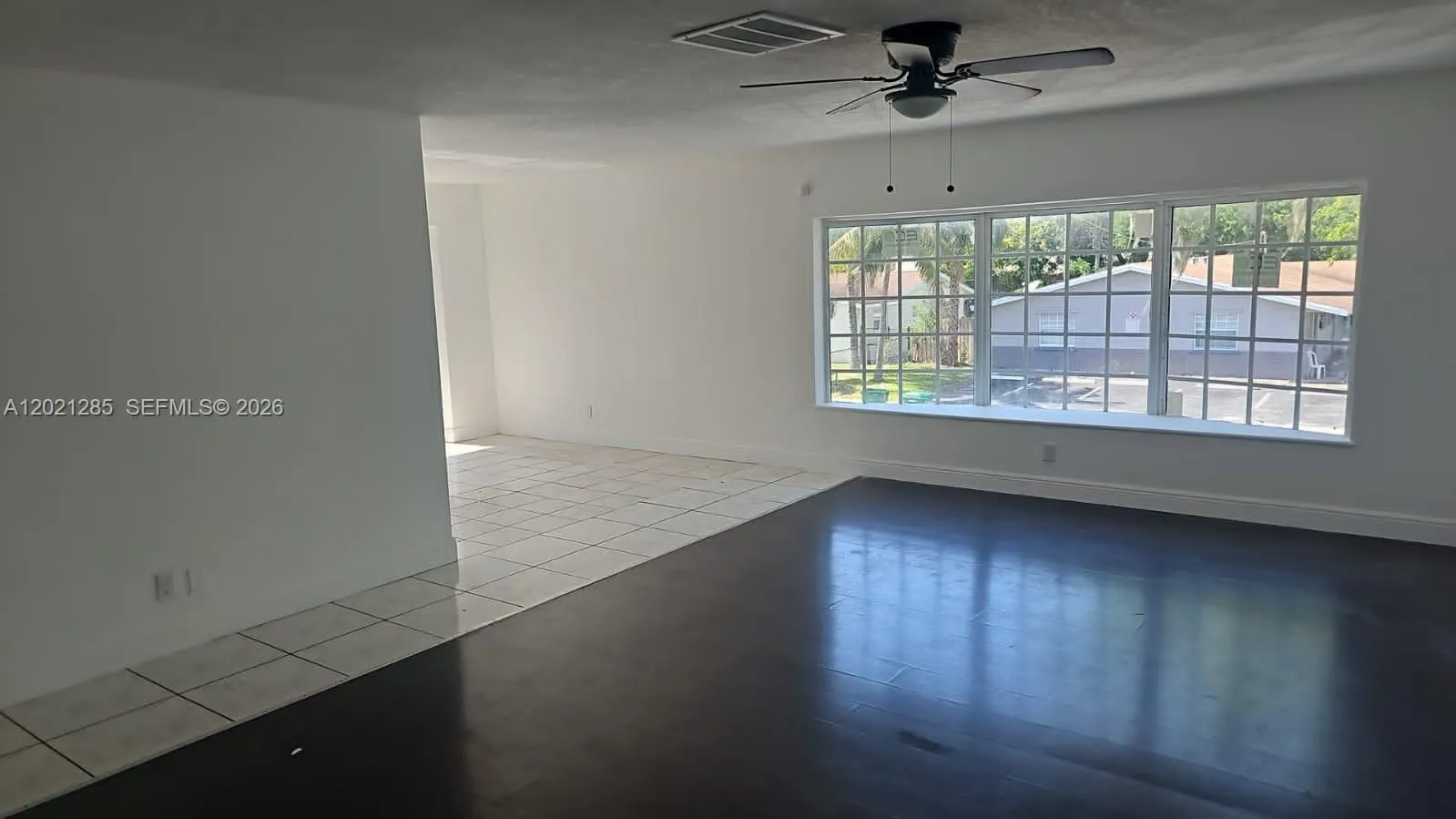 Foto de propiedad en 5300 NW 18th Court 4I, Lauderhill, FL 33313 Lauderhill con MLS# 