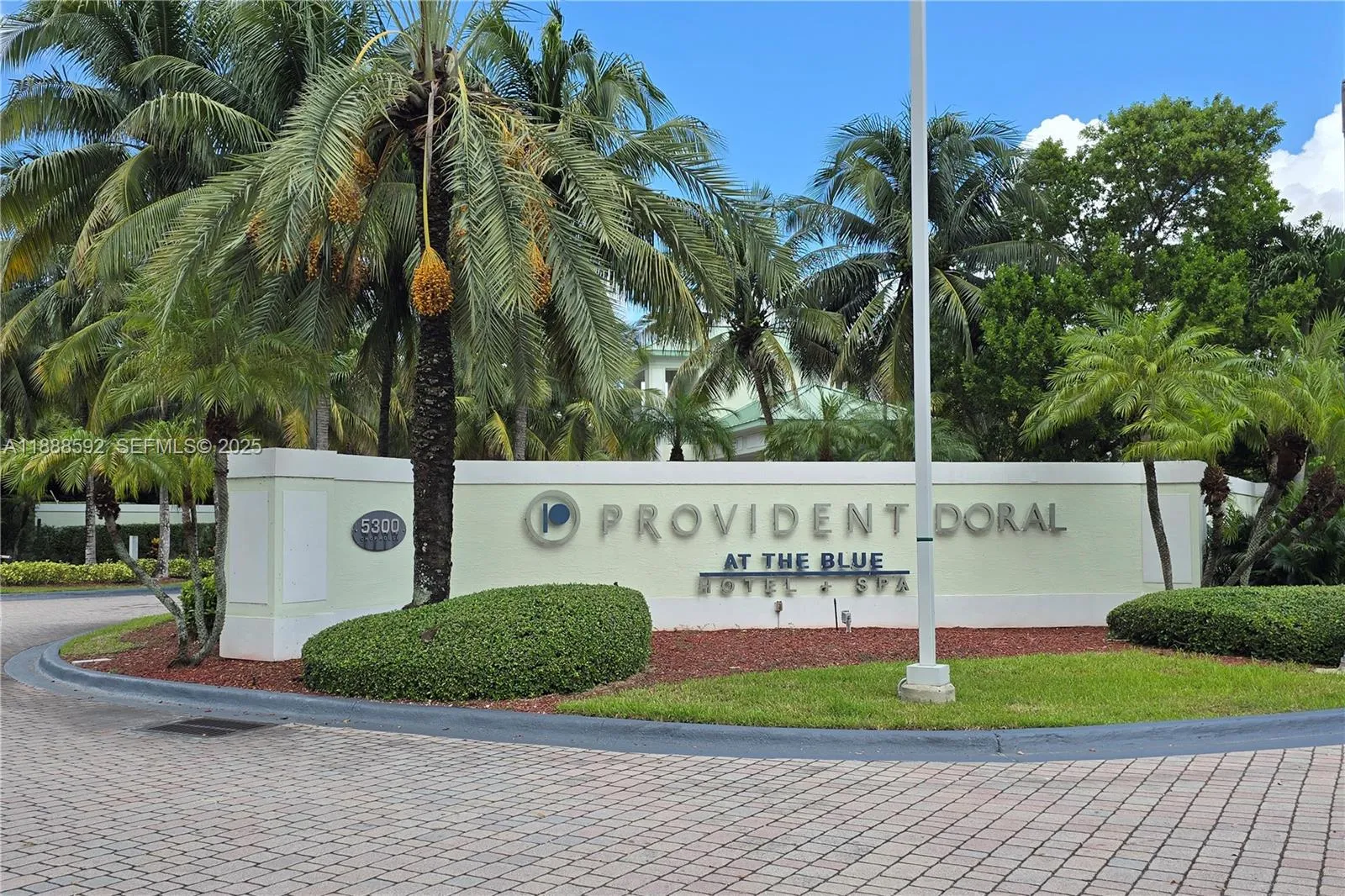Foto de propiedad en 5300 NW 87th Avenue 1212, Doral, FL 33178 Doral con MLS# 
