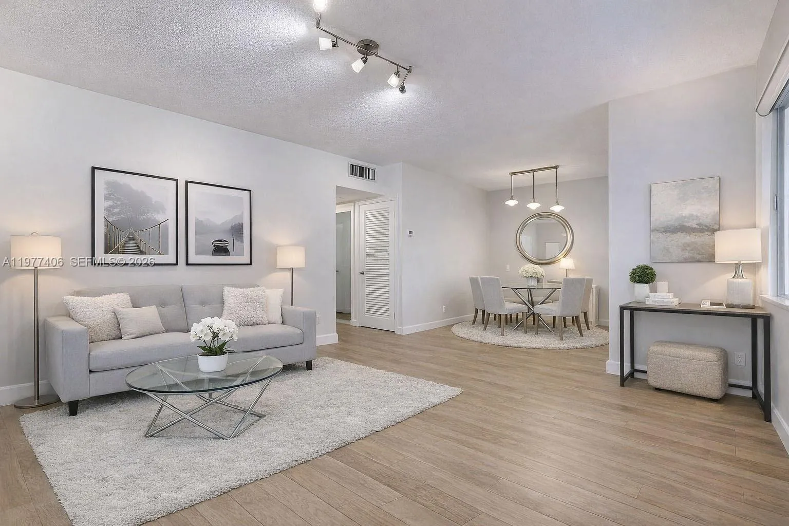 Foto de propiedad en 5300 Washington Street D303, Hollywood, FL 33021 Hollywood con MLS#