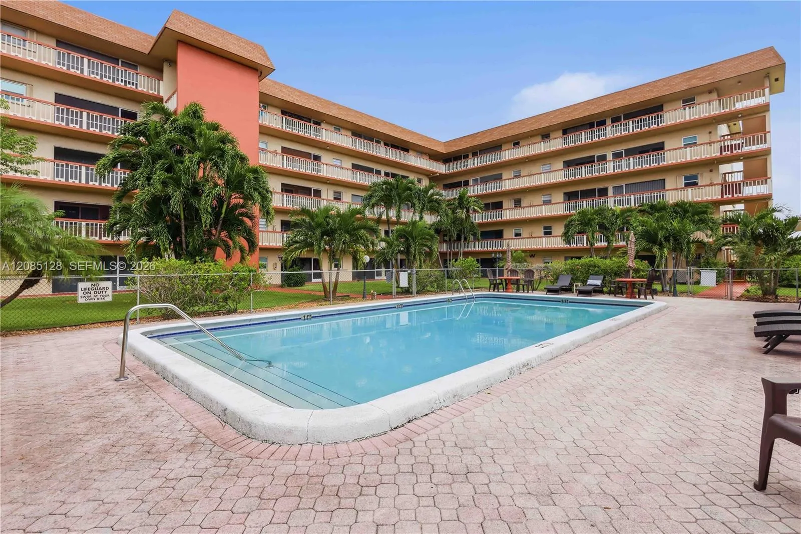 En Venta 5300 Washington Street W513, Hollywood, FL 33021, Hollywood, FL 33021