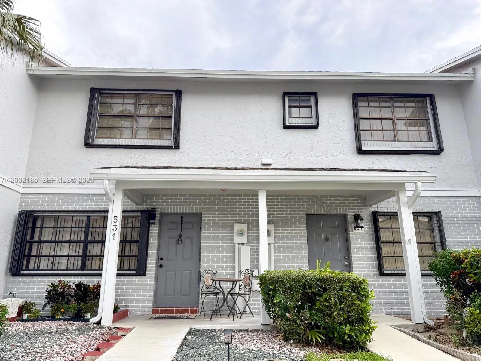 Foto de propiedad en 531 NW 103rd Terrace, Pembroke Pines, FL 33026 Pembroke Pines con MLS# 