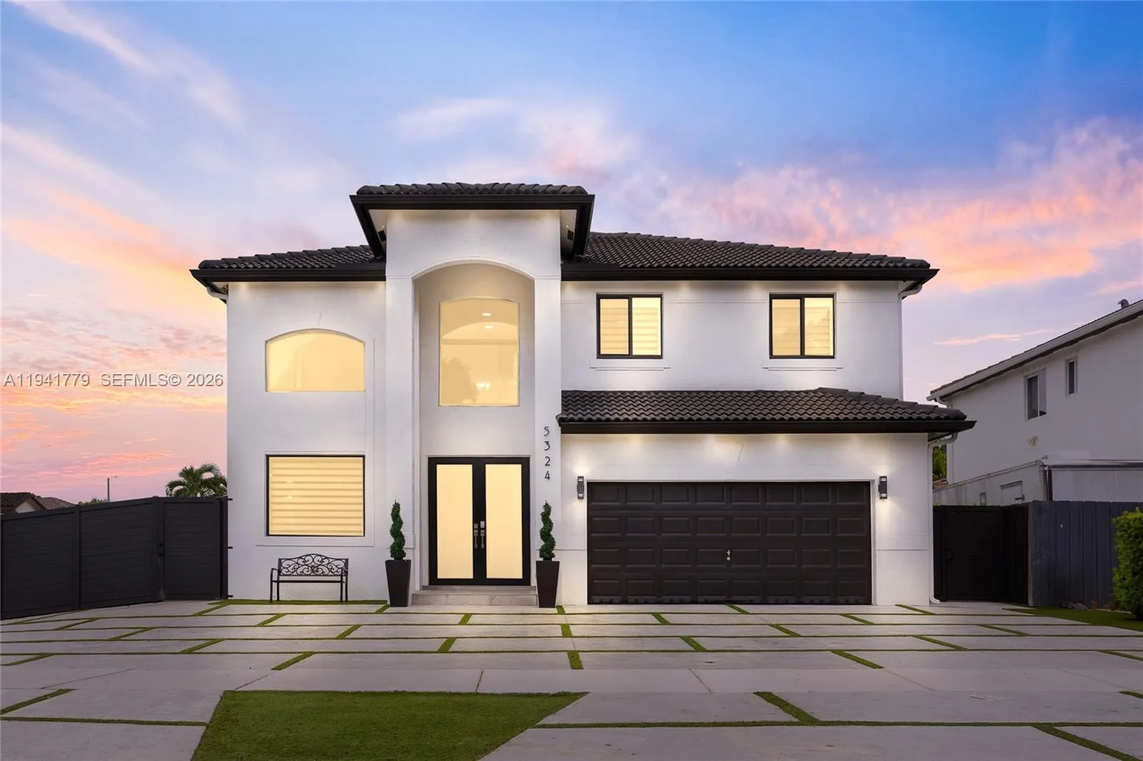 Vendido 5324 SW 164 Court, Miami, FL 33185, Miami, FL 33185