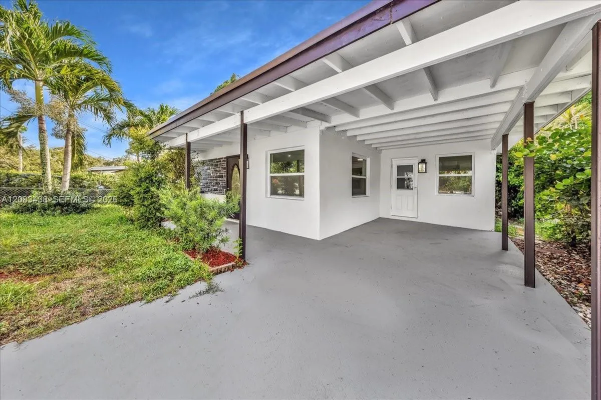 En Venta 535 NW 23rd Avenue, Fort Lauderdale, FL 33311, Fort Lauderdale, FL 33311