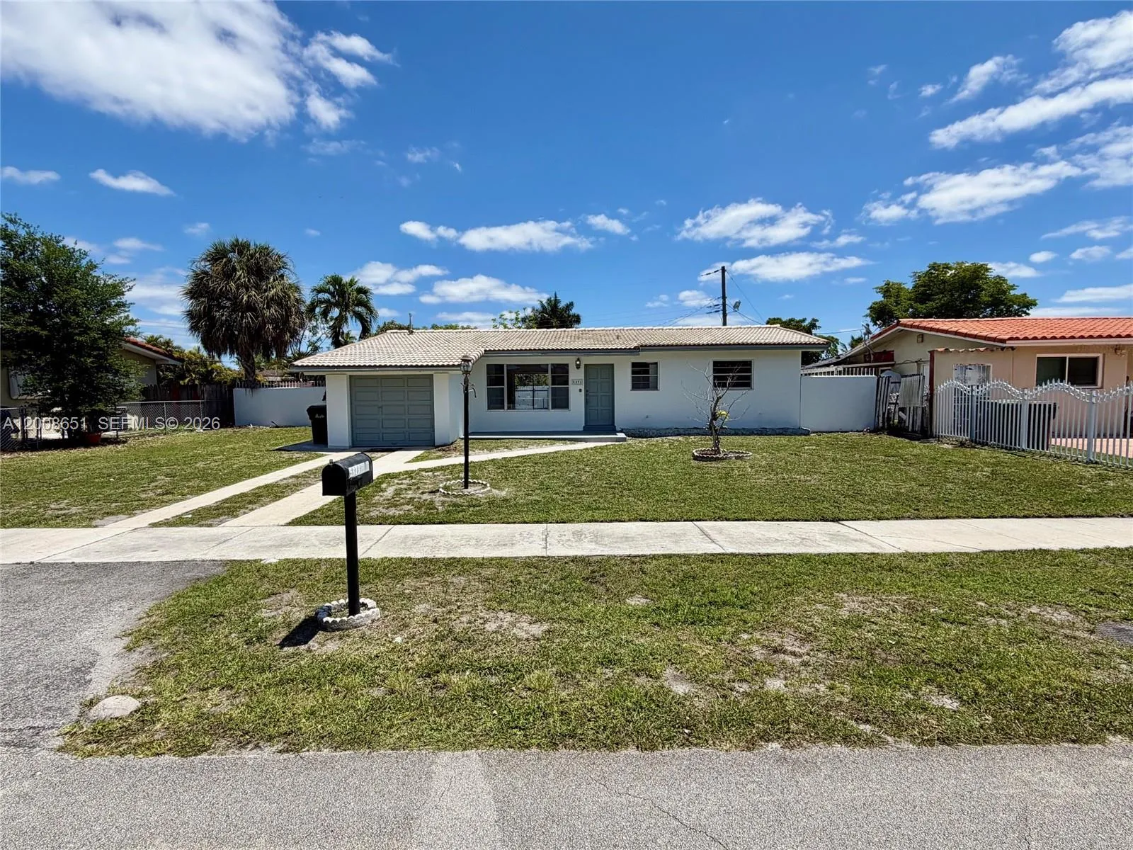 Foto de propiedad en 5373 W 10th Court, Hialeah, FL 33012 Hialeah con MLS# 