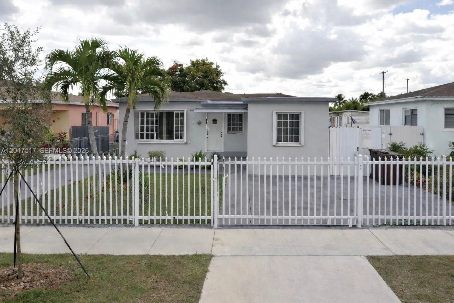 Foto de propiedad en 538 E 13th Street, Hialeah, FL 33010 Hialeah con MLS# 