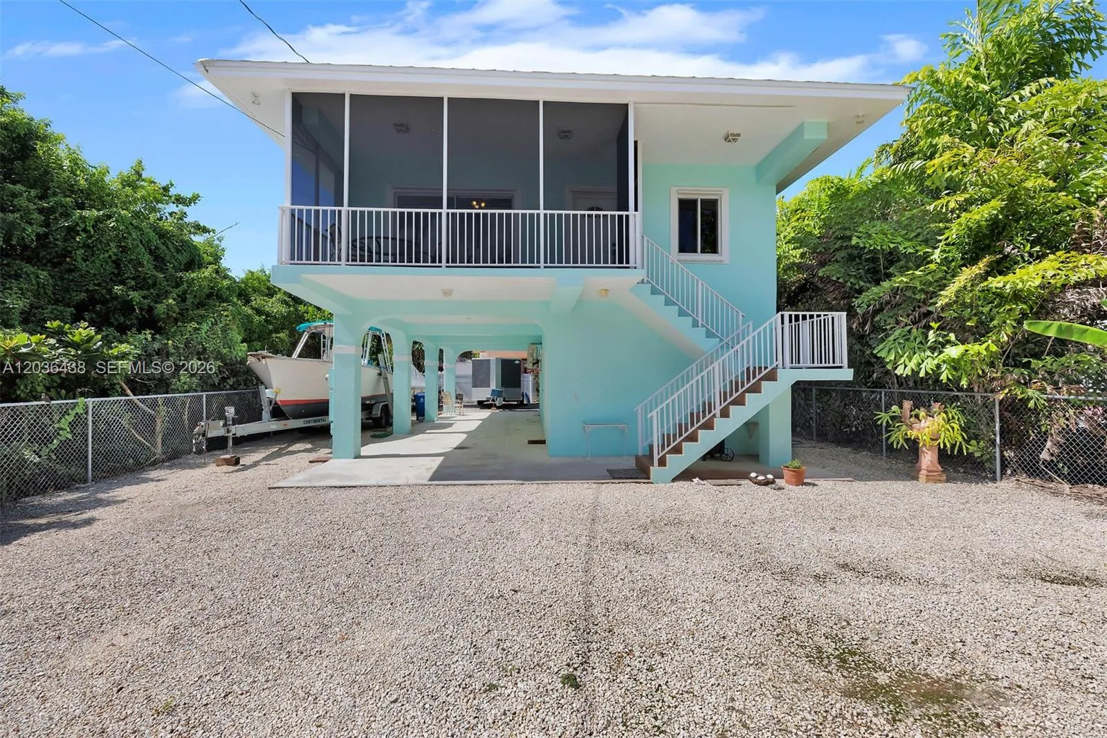 Foto de propiedad en 54 Tarpon Avenue, Key Largo, FL 33037 Key Largo con MLS# 