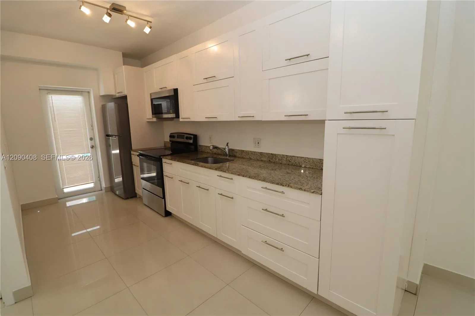 En Renta 540 74th Street 3, Miami Beach, FL 33141, Miami Beach, FL 33141