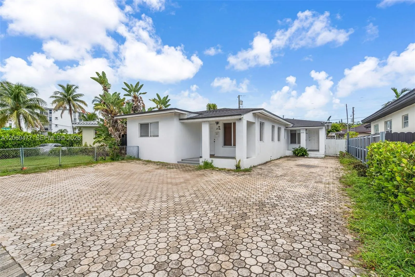 En Venta 540 Beacom Boulevard, Miami, FL 33135, Miami, FL 33135