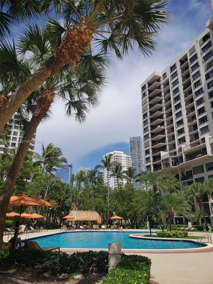 Foto de propiedad en 540 Brickell Key Drive 1524, Miami, FL 33131 Miami con MLS#