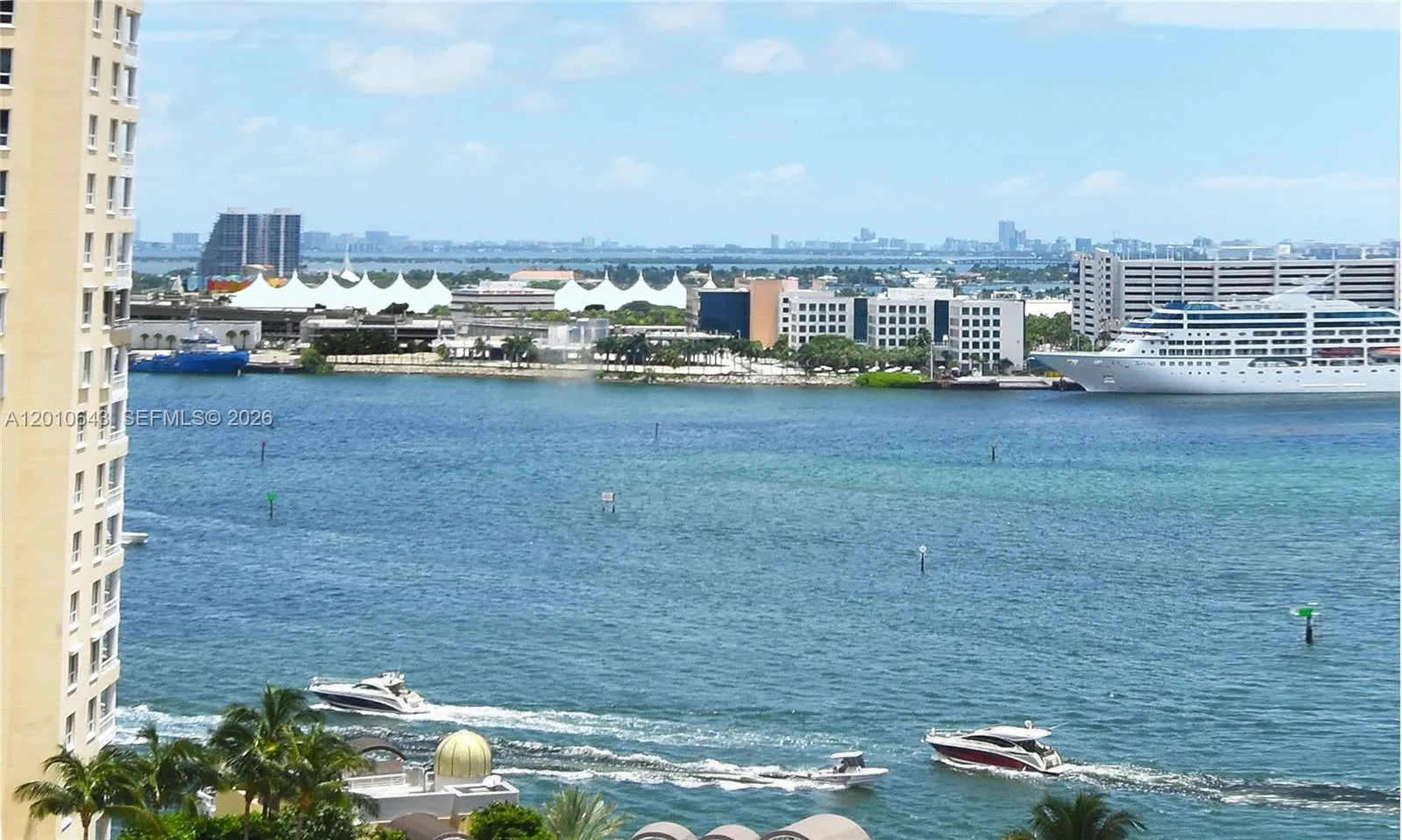 Alquilada 540 Brickell Key Drive PH1812, Miami, FL 33131, Miami, FL 33131
