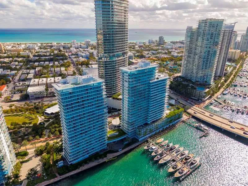 Foto de propiedad en 540 West Avenue 411, Miami Beach, FL 33139 Miami Beach con MLS# 