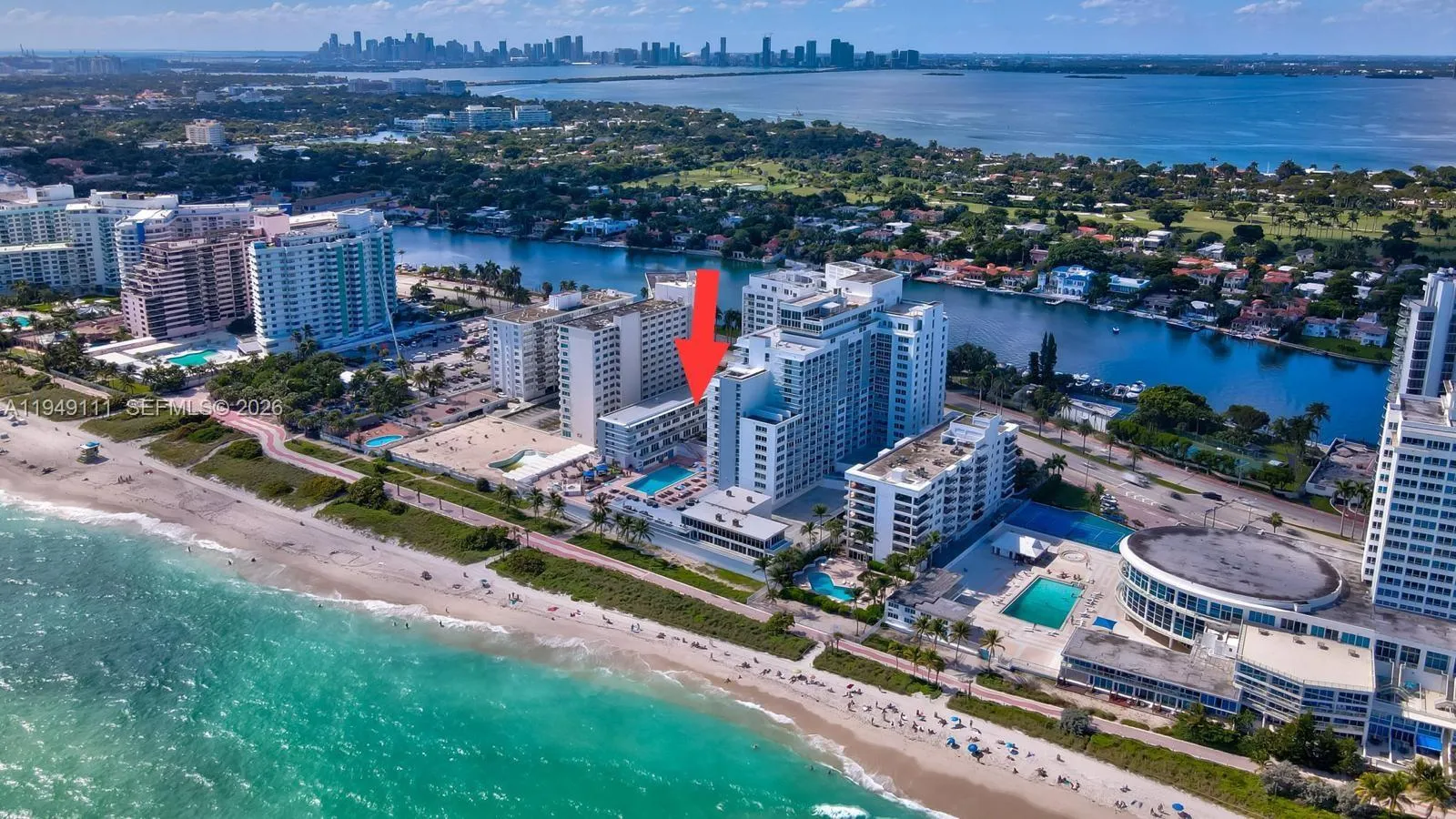 Foto de propiedad en 5401 Collins Avenue 340, Miami Beach, FL 33140 Miami Beach con MLS# 