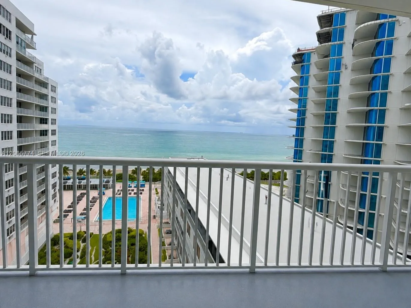 Foto de propiedad en 5401 Collins Avenue 832, Miami Beach, FL 33140 Miami Beach con MLS# 