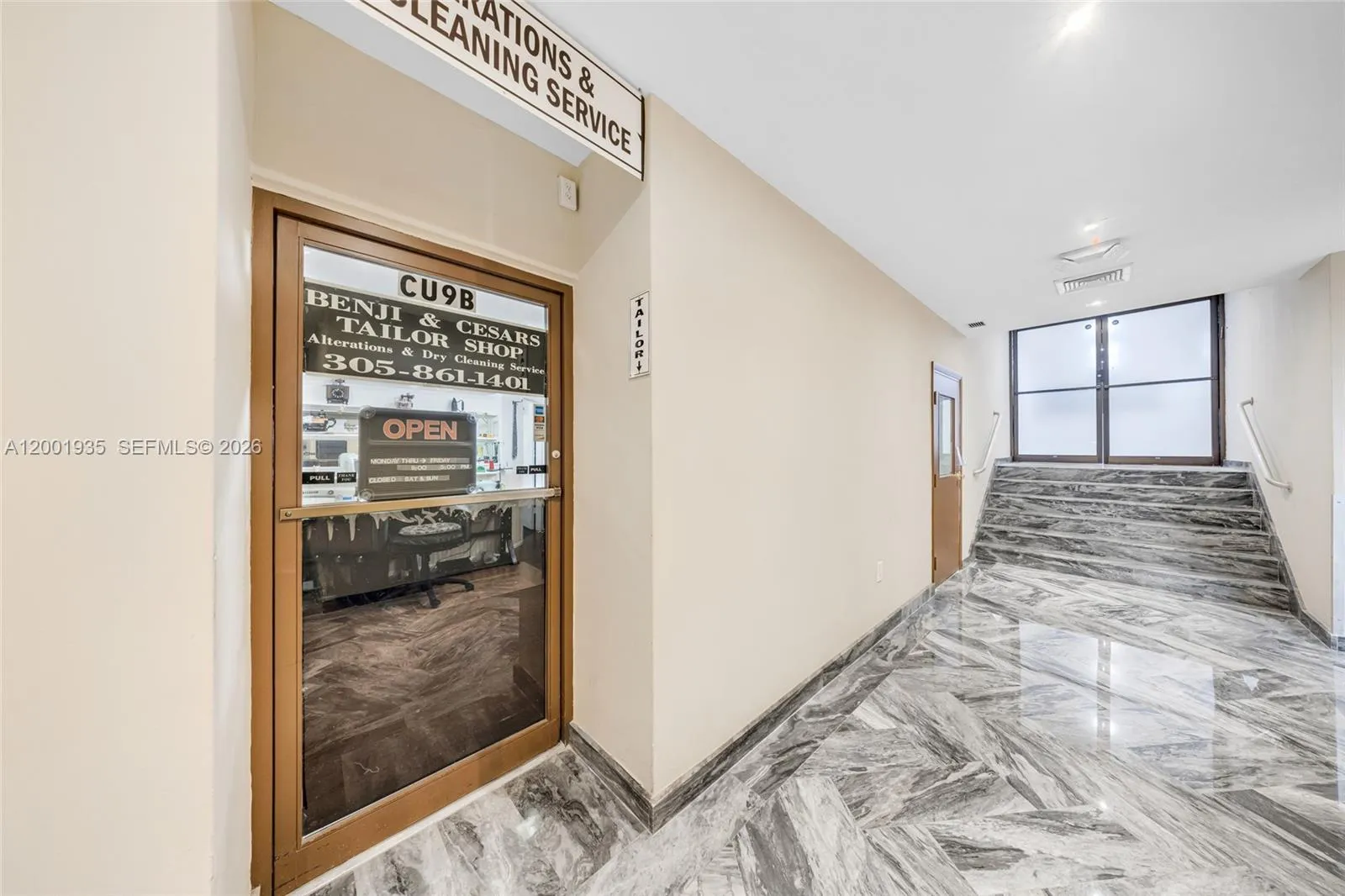 Foto de propiedad en 5401 Collins Avenue CU-9, Miami Beach, FL 33140 Miami Beach con MLS# 