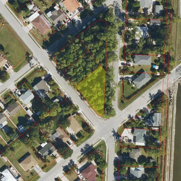 Foto de propiedad en 5401 Texas Avenue, Naples, FL 34113 Naples con MLS# 