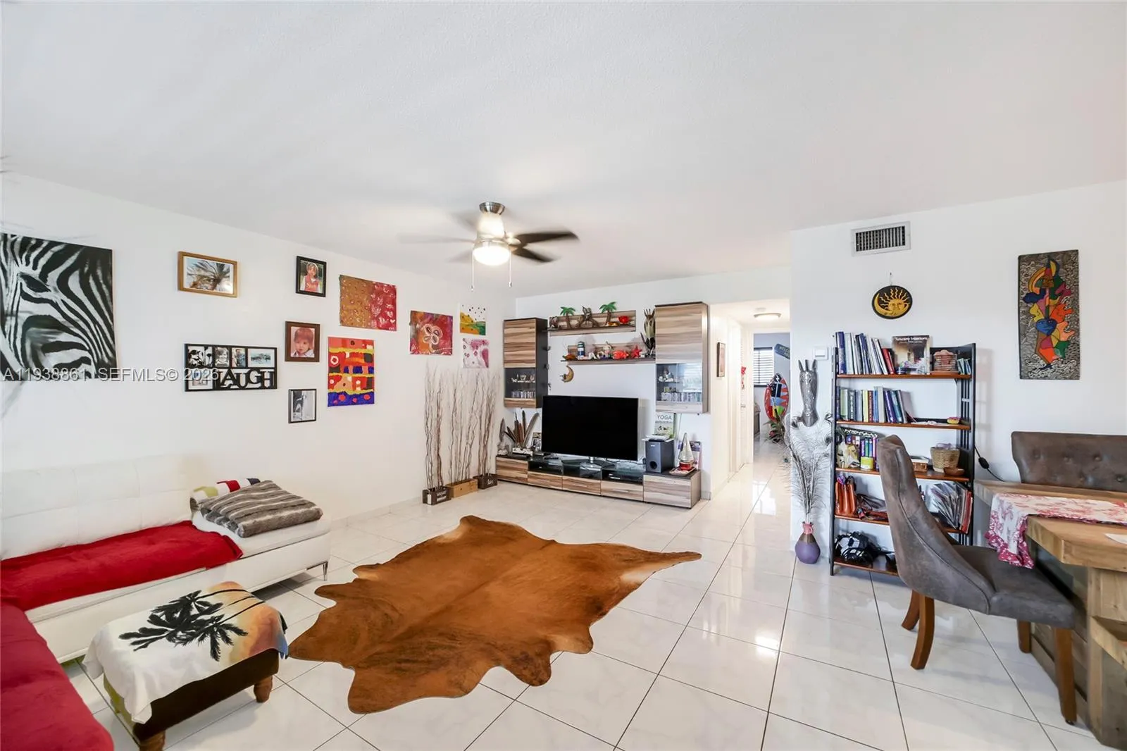 Foto de propiedad en 541 Blue Heron 205C, Hallandale Beach, FL 33009 Hallandale Beach con MLS# 