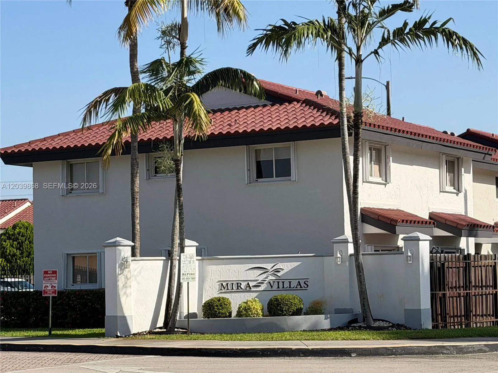 Foto de propiedad en 541 NW 82nd Court 375, Miami, FL 33126 Miami con MLS# 