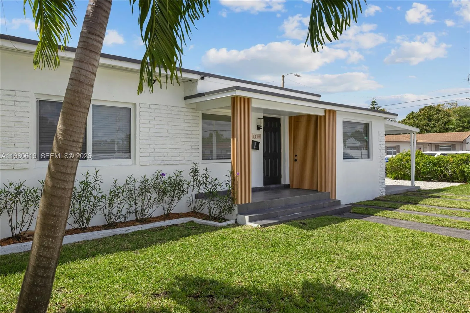 Foto de propiedad en 5410 SW 2nd, Coral Gables, FL 33134 Coral Gables con MLS# 