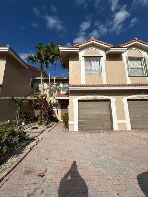 Vendido 5424 NW 90th Avenue, Sunrise, FL 33351, Sunrise, FL 33351