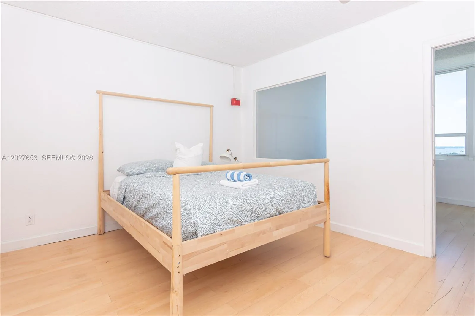 Foto de propiedad en 5445 Collins Avenue 1105, Miami Beach, FL 33140 Miami Beach con MLS# 