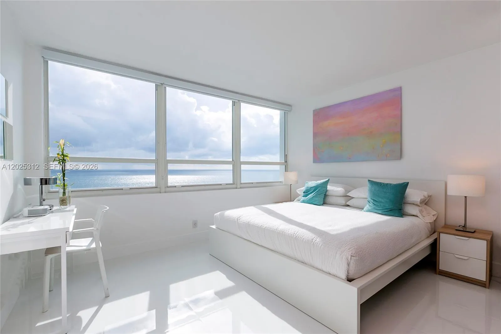 Foto de propiedad en 5445 Collins Avenue 1232, Miami Beach, FL 33140 Miami Beach con MLS# 