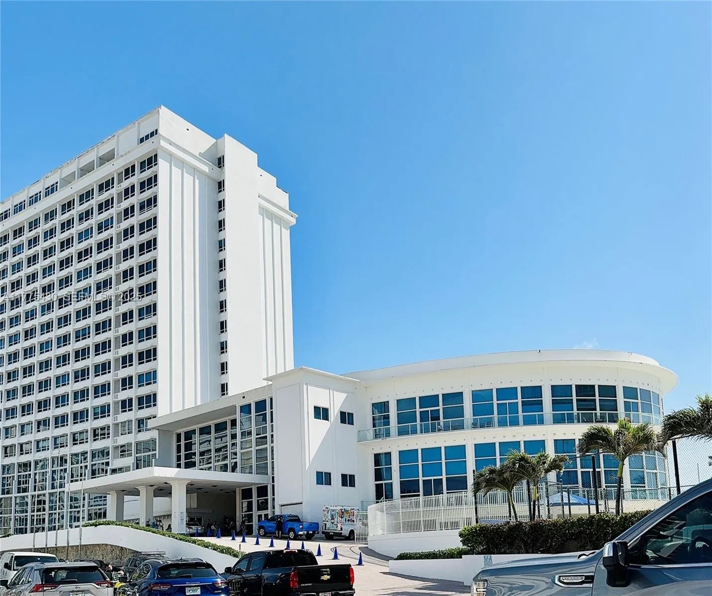 Foto de propiedad en 5445 Collins Avenue 1520, Miami Beach, FL 33140 Miami Beach con MLS# 