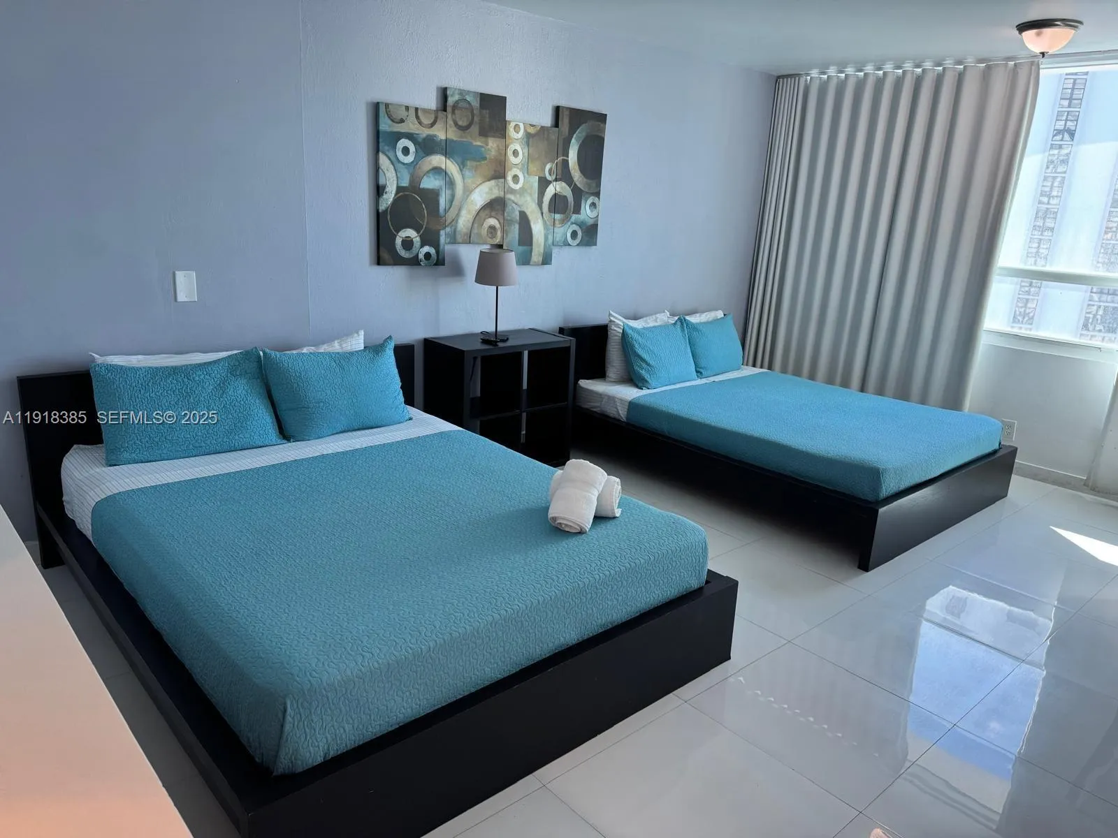 Foto de propiedad en 5445 Collins Avenue 915, Miami Beach, FL 33140 Miami Beach con MLS# 