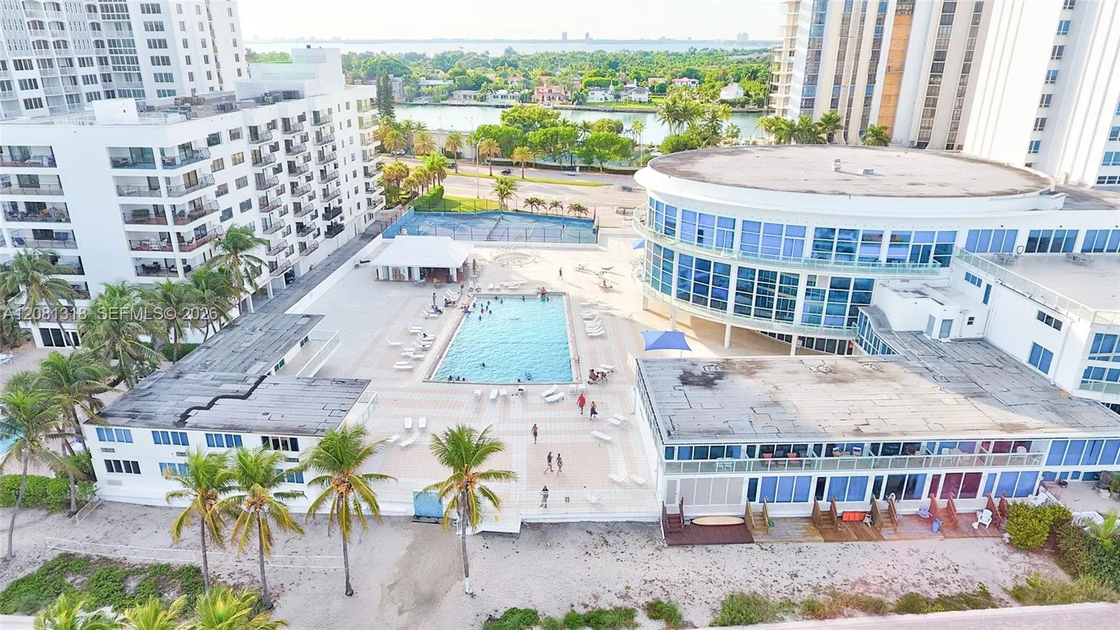Foto de propiedad en 5445 Collins Avenue P2, Miami Beach, FL 33140 Miami Beach con MLS# 