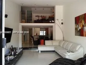 En Renta 546 NE 199th Lane 4W, Miami, FL 33179, Miami, FL 33179
