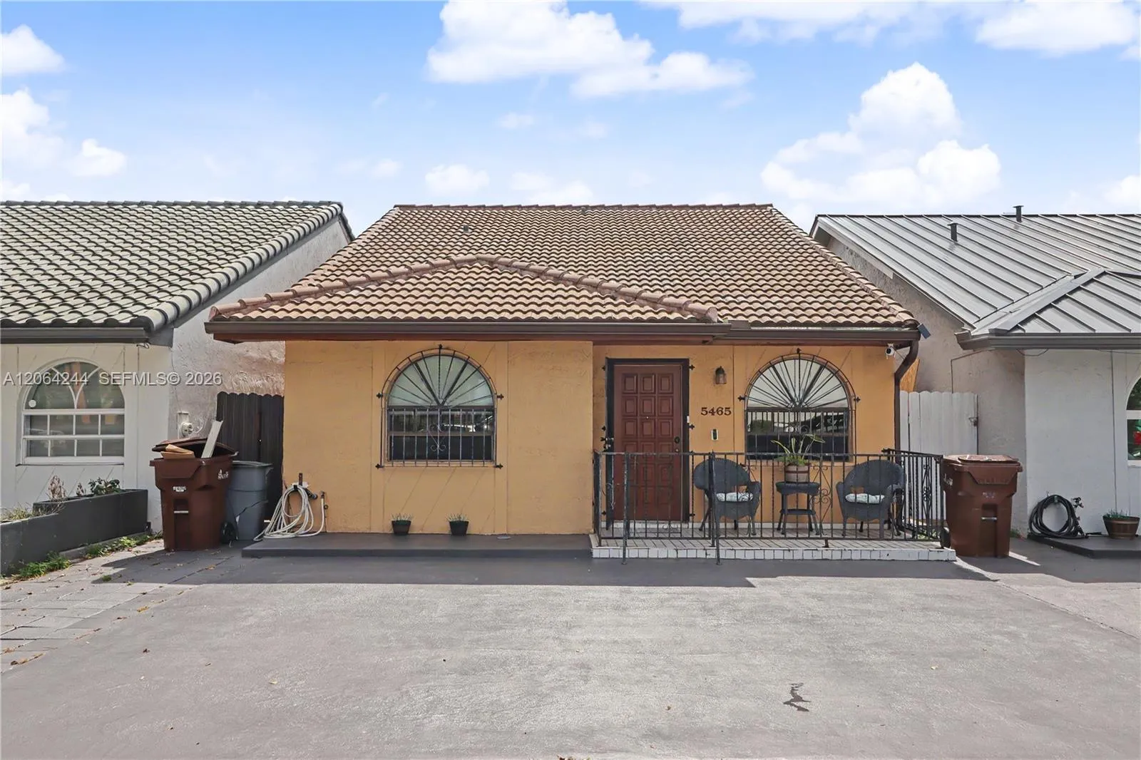 En Venta 5465 W 21st Court, Hialeah, FL 33016, Hialeah, FL 33016
