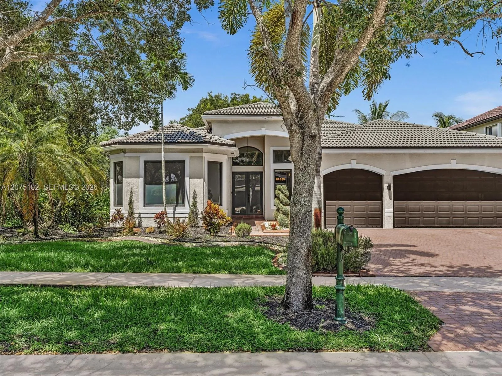 Foto de propiedad en 5478 SW 189th Avenue, Miramar, FL 33029 Miramar con MLS# 