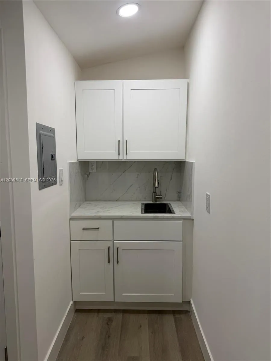Foto de propiedad en 54xx NW 173 1, Miami, FL 33055 Miami con MLS# 