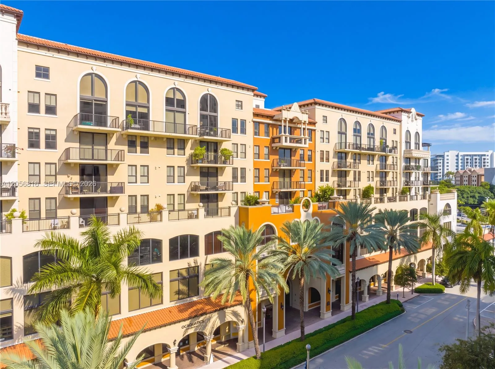 Foto de propiedad en 55 Merrick Way 832, Coral Gables, FL 33134 Coral Gables con MLS# 