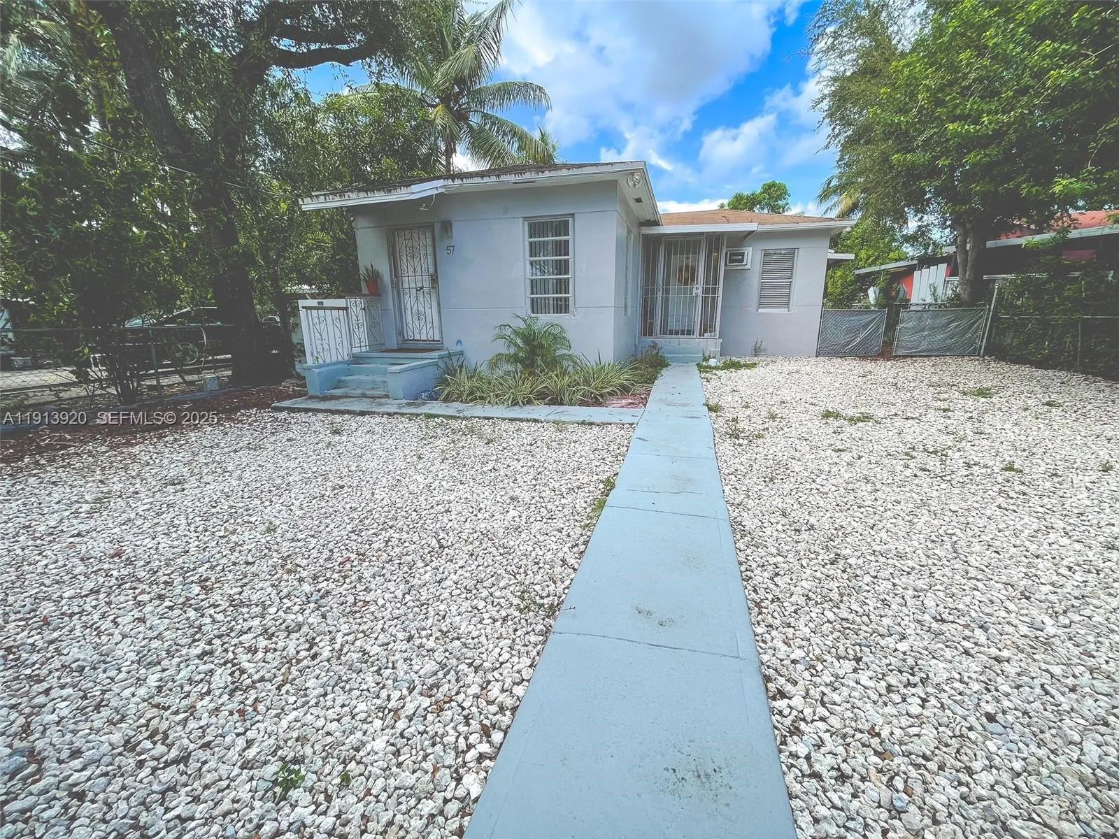 En Renta 55 NW 69th Street W W, Miami, FL 33150, Miami, FL 33150